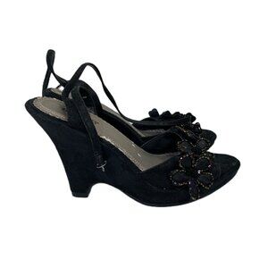 Seychelles Strappy Peep Toe Heels with Flower Embellishment in Black - Size 8